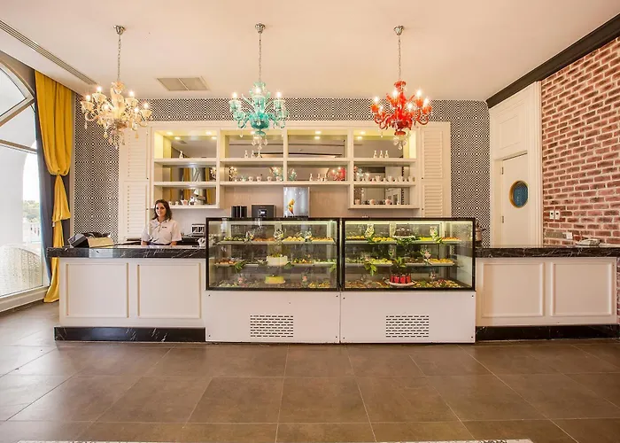 J'Adore Deluxe & Spa Ultra All InclusiveSpa Hotel